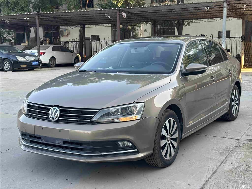 Volkswagen Sagitar, 2017 1
