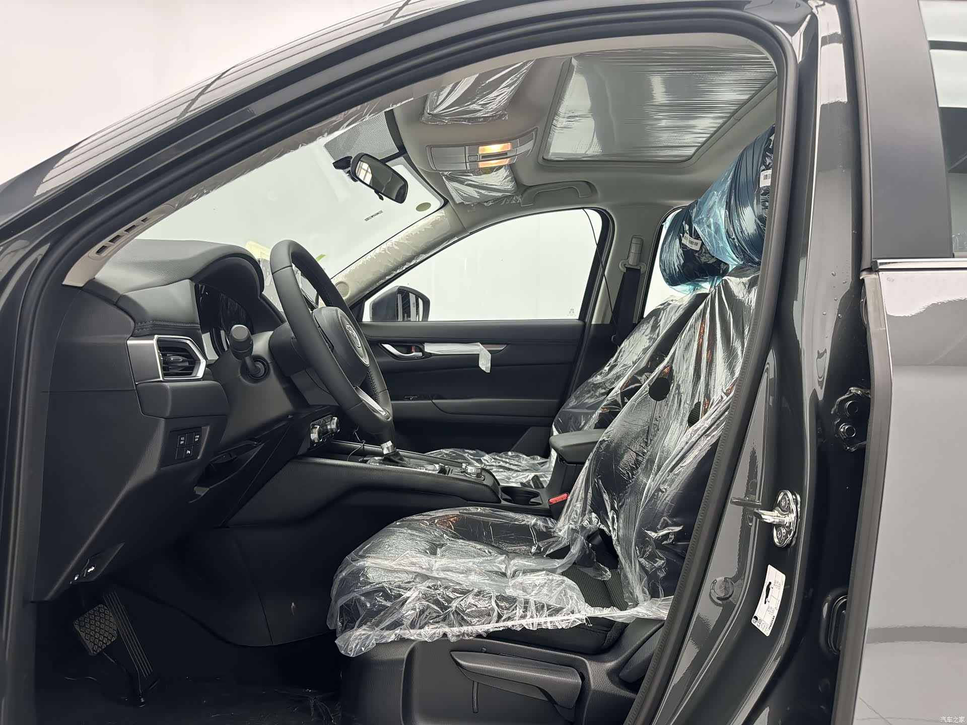Mazda CX-5, 2026 все фото