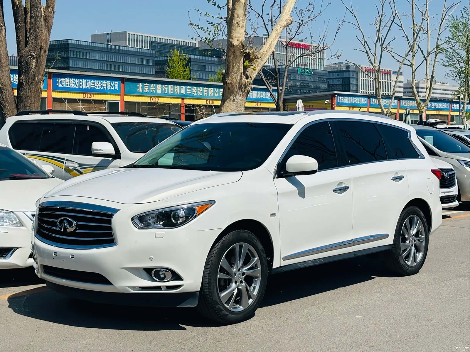 Infiniti JX35