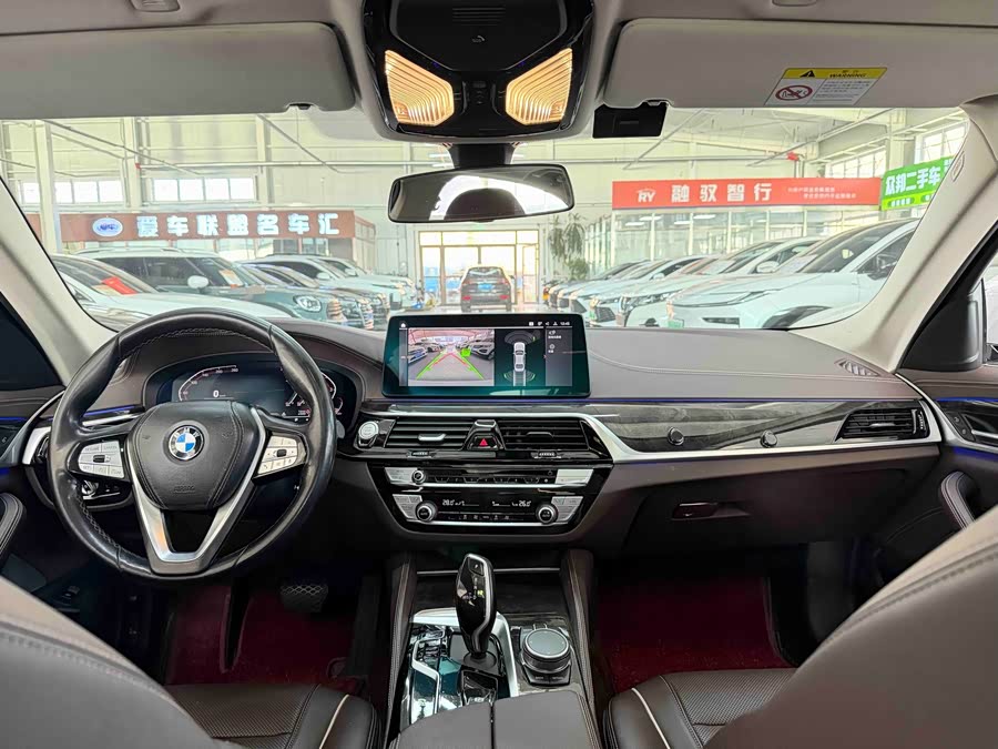 BMW 5 Series 2021, фото 12