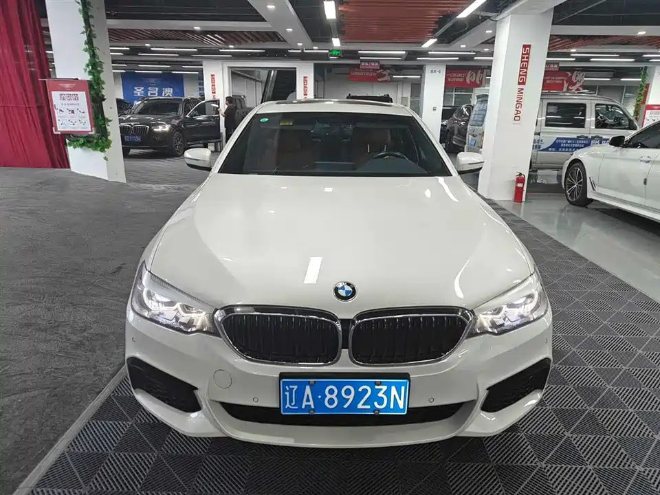 BMW 5 series BMW 5 series
