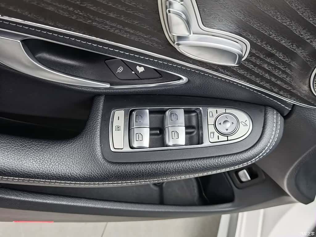Mercedes-Benz C-Class, 2015 9