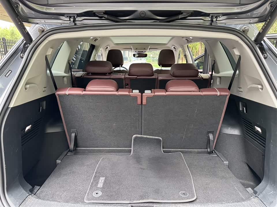 Volkswagen ID.6 X Volkswagen ID.6 X