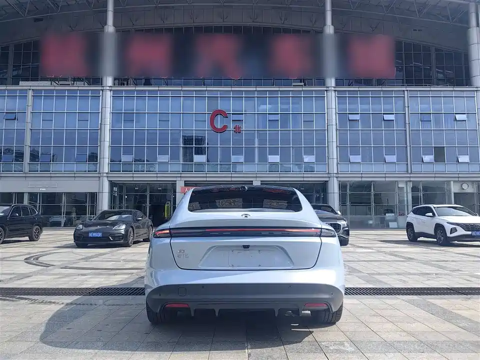 NIO ET5 NIO ET5