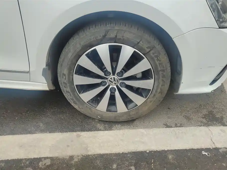 Volkswagen Sagitar Volkswagen Sagitar