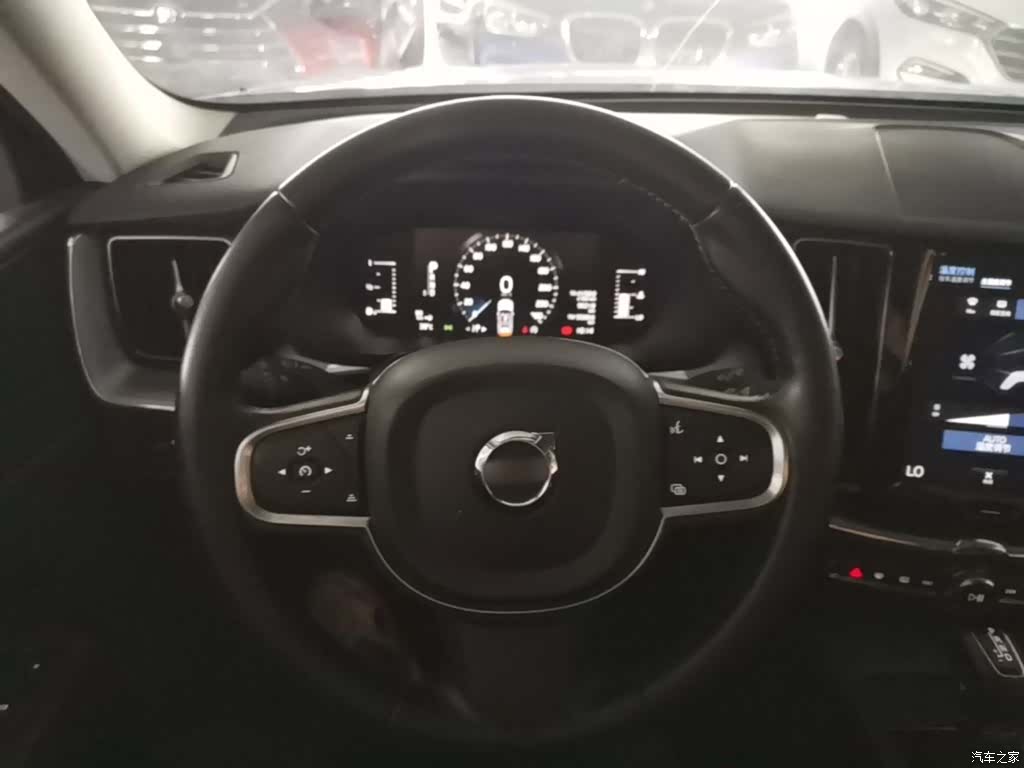 Volvo XC60, 2018 11