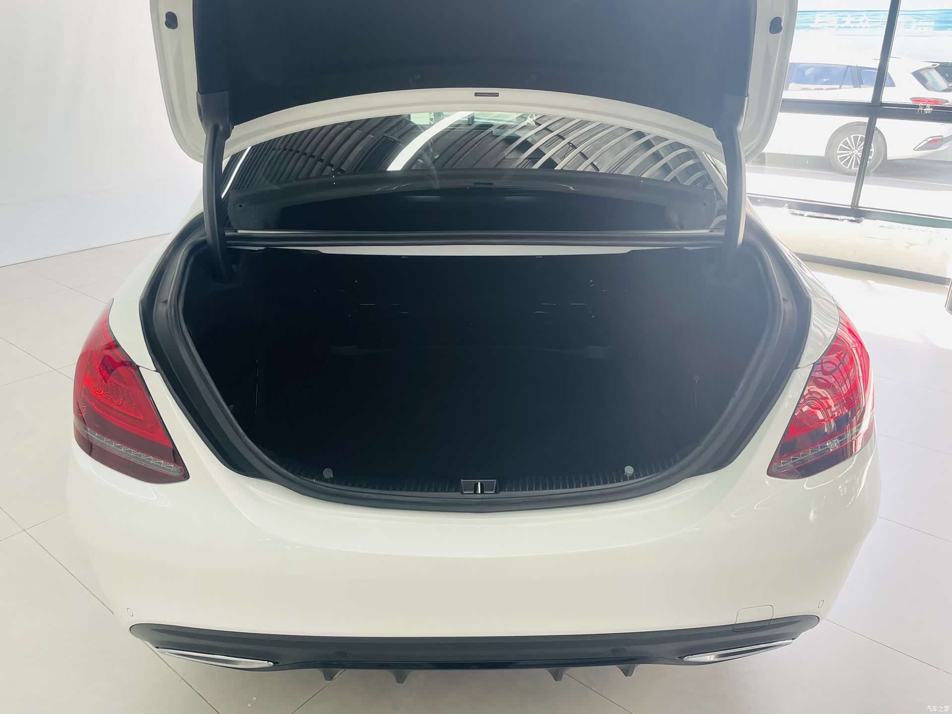 Mercedes-Benz C-Class, 2021 16