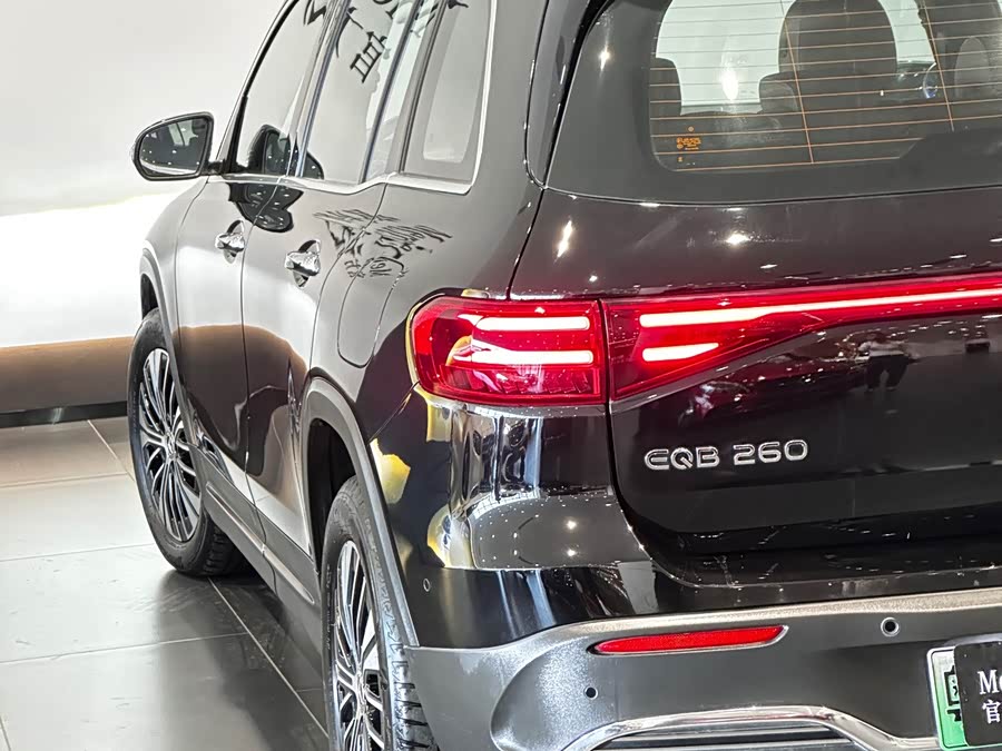 Mercedes-Benz EQB 2024, фото 4