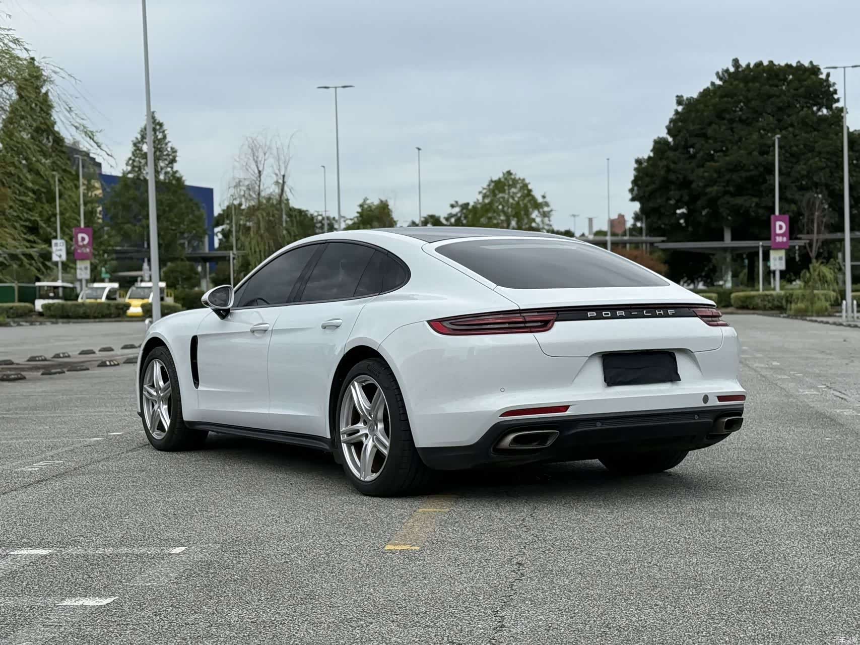 Porsche Panamera, 2017 8