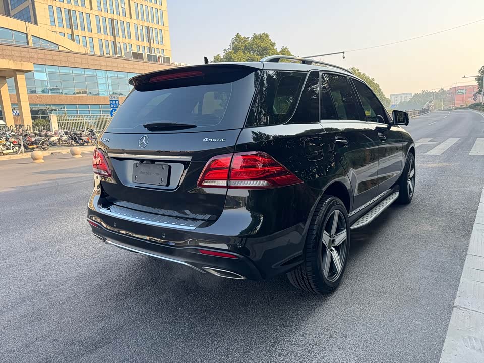 Mercedes-Benz GLE