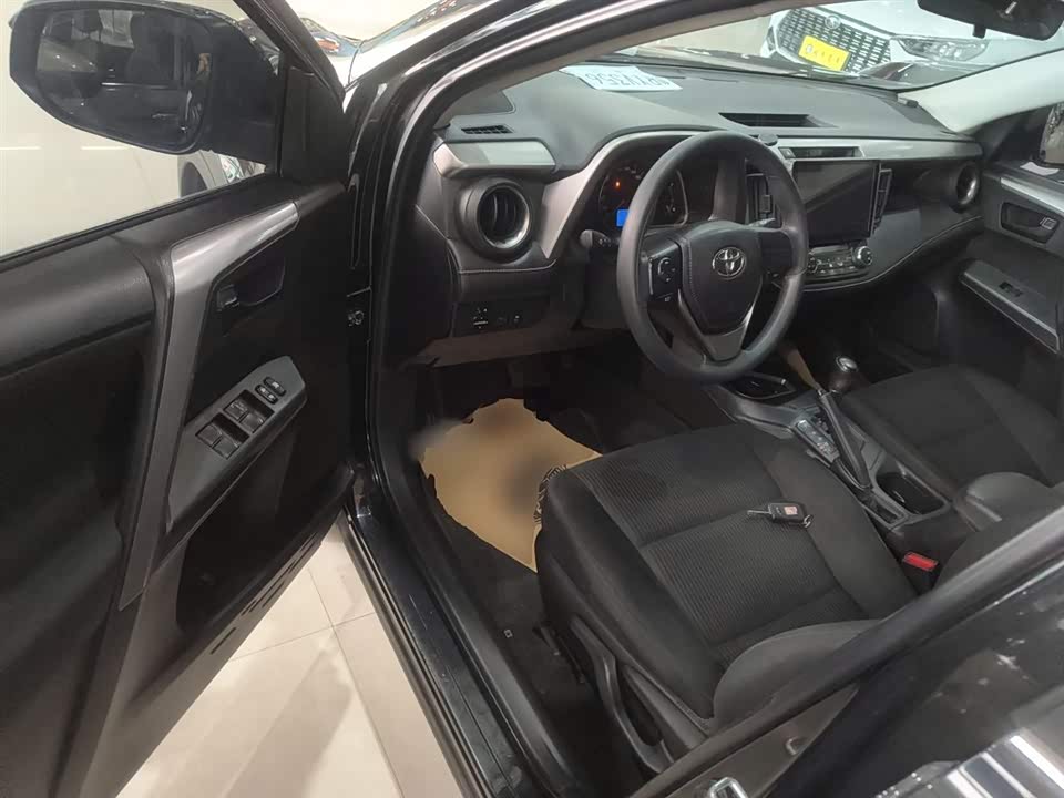 Toyota RAV4 Rongfang