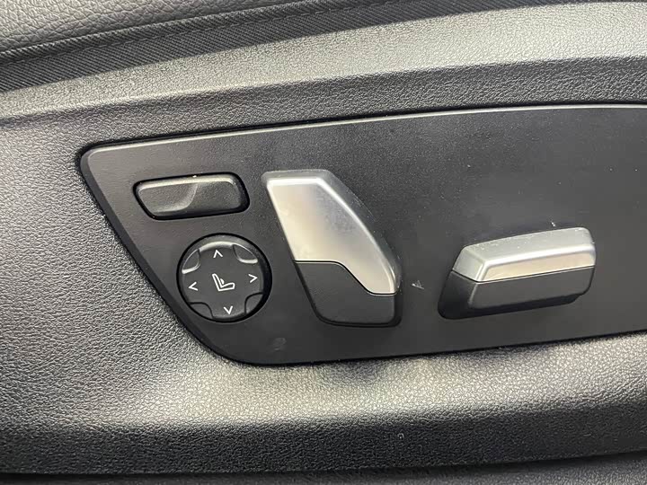 BMW 6 Series GT 2019 630i M Sport package