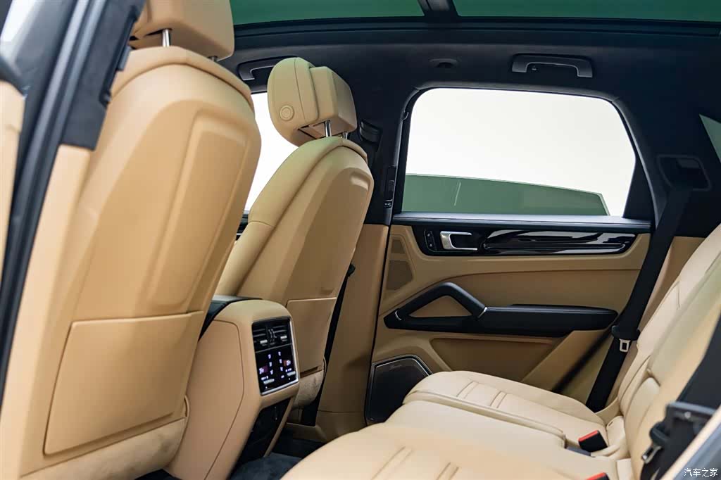 Porsche Cayenne, 2021 12