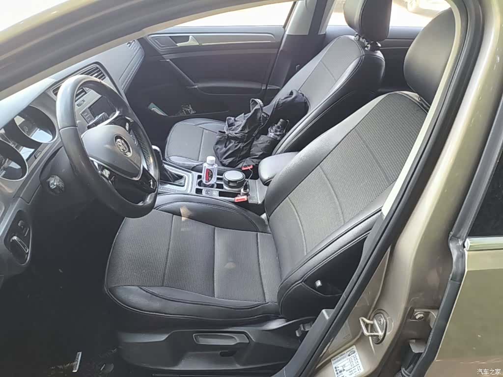 Volkswagen Golf, 2016 15