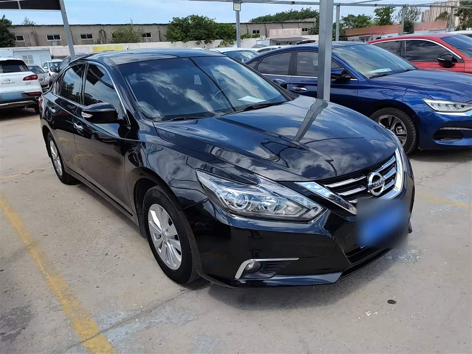 Nissan Teana