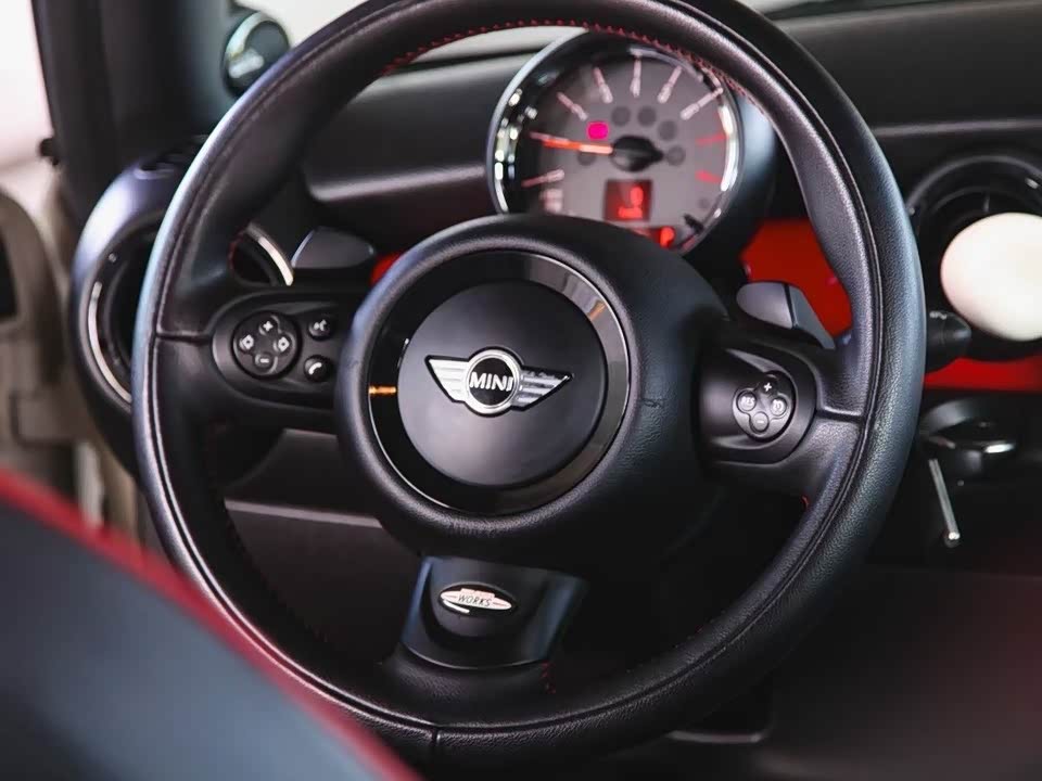 MINI JCW
