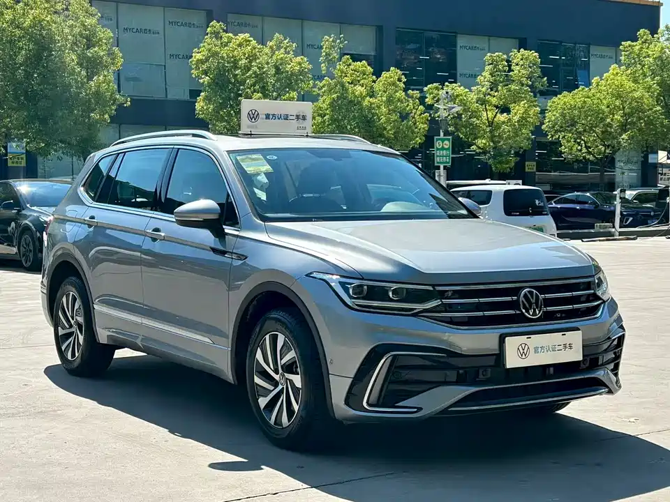 Volkswagen Tiguan L
