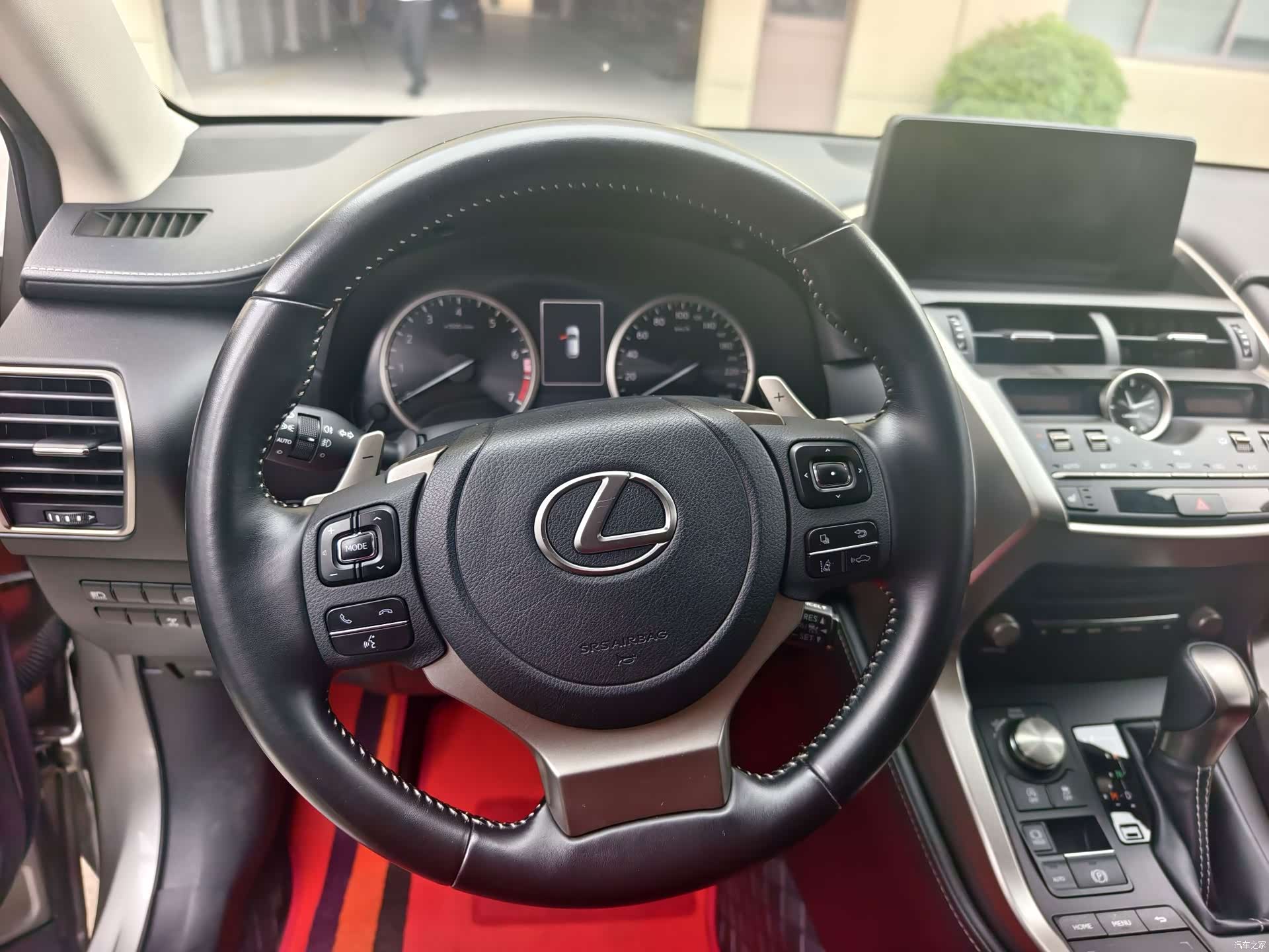 Lexus NX, 2021 9