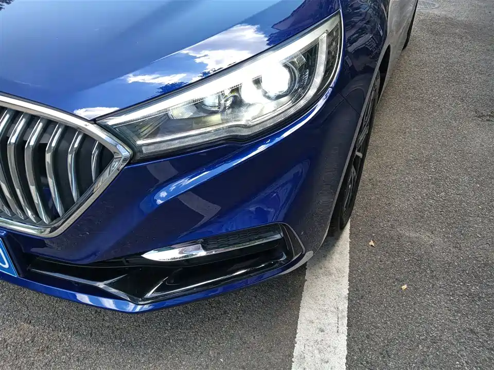 Hongqi H5