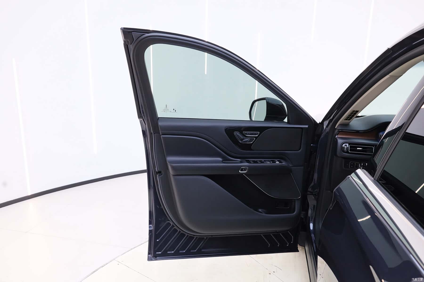 Lincoln Aviator, 2024 29