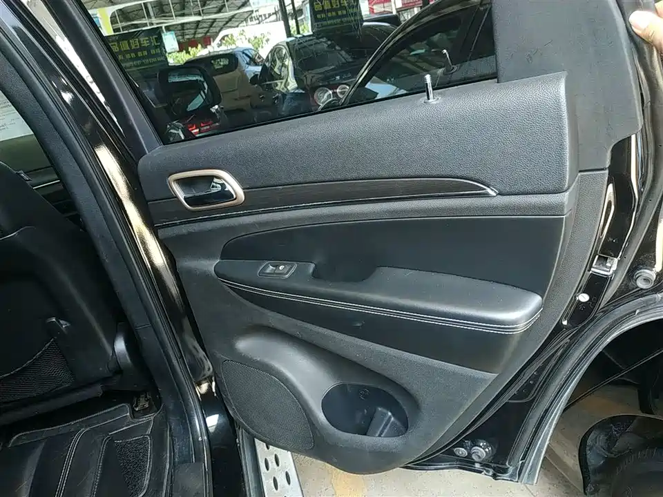 Jeep Grand Cherokee Jeep Grand Cherokee