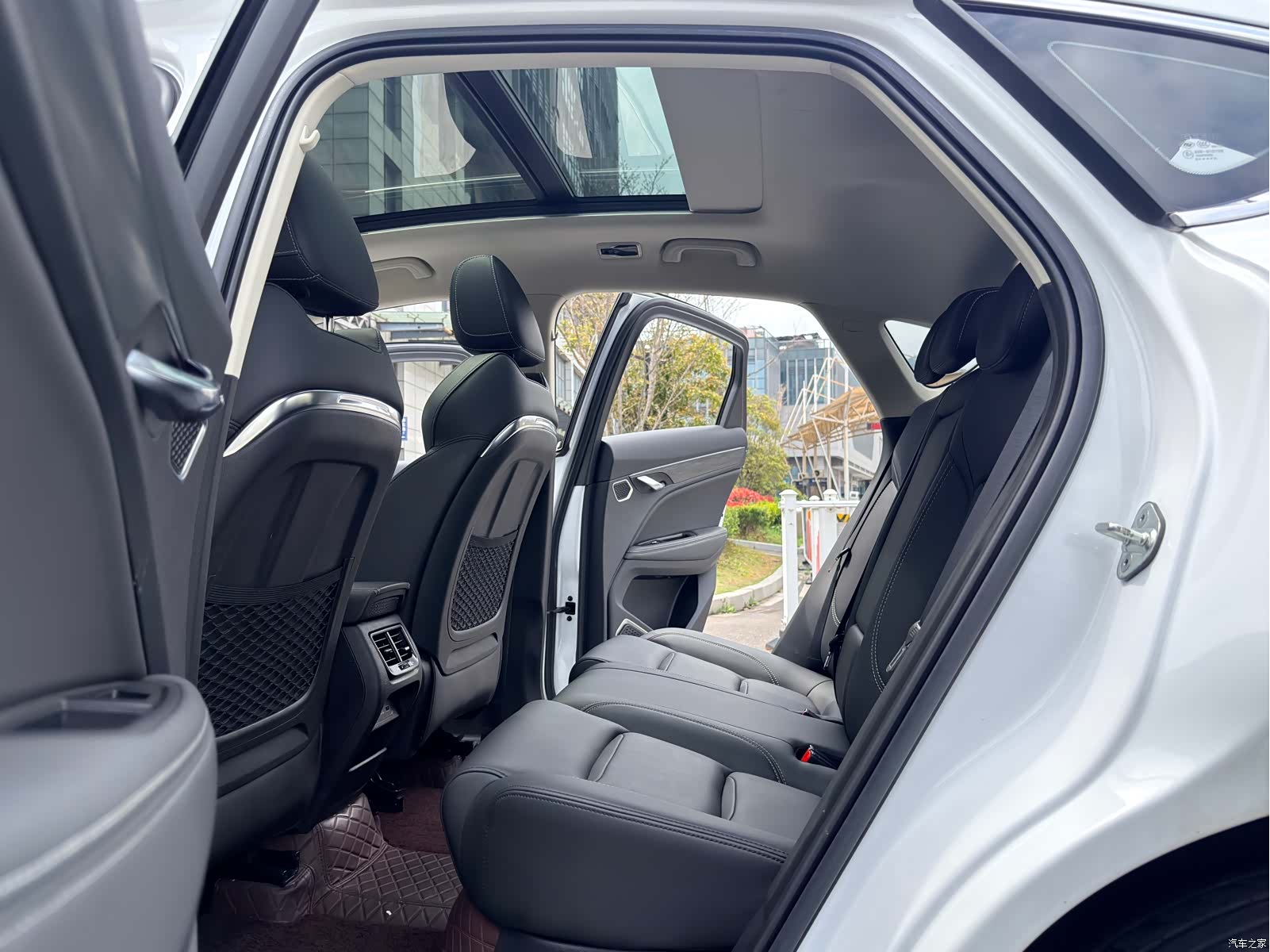 Geely Xingyue, 2021 10