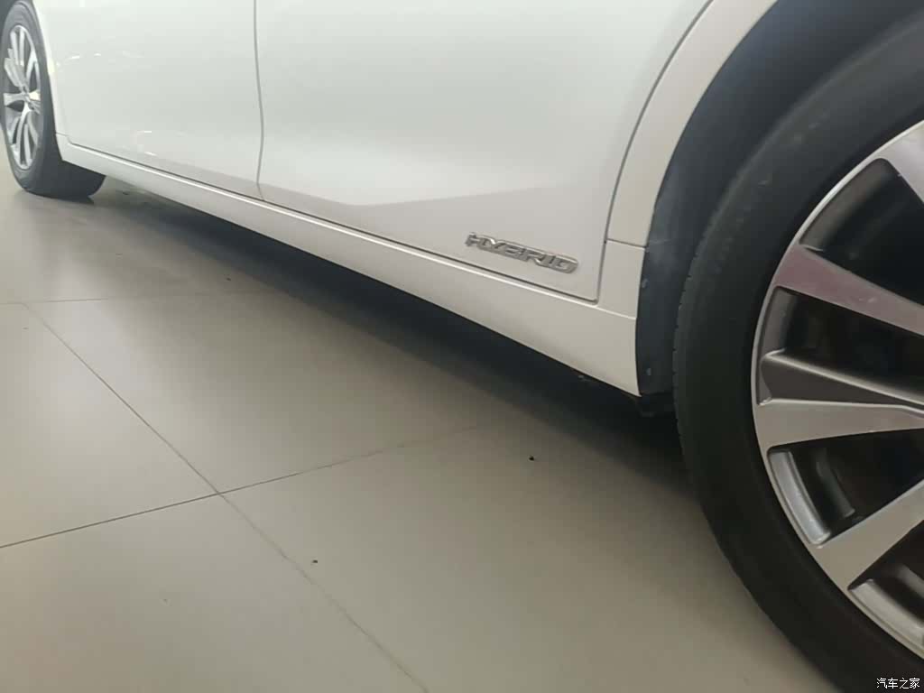 Lexus ES, 2020 21