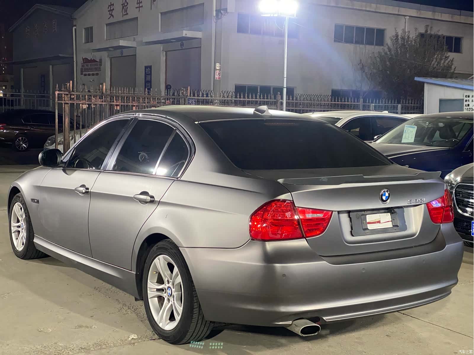 BMW 3 Series, 2009 все фото