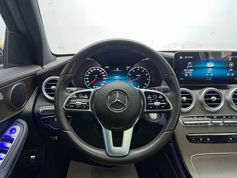 Mercedes-Benz GLC Mercedes-Benz GLC