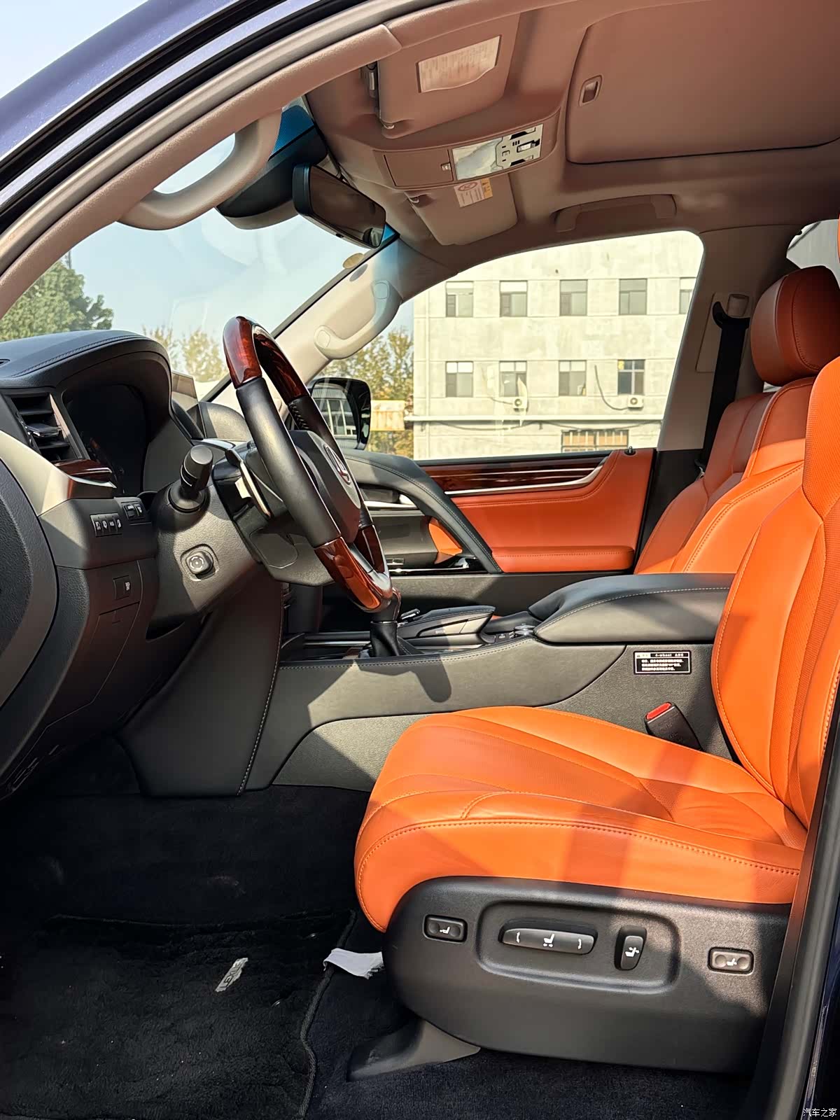 Lexus LX, 2016 13