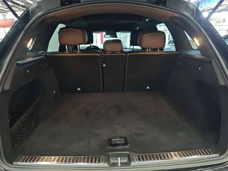 Mercedes-Benz GLC Mercedes-Benz GLC