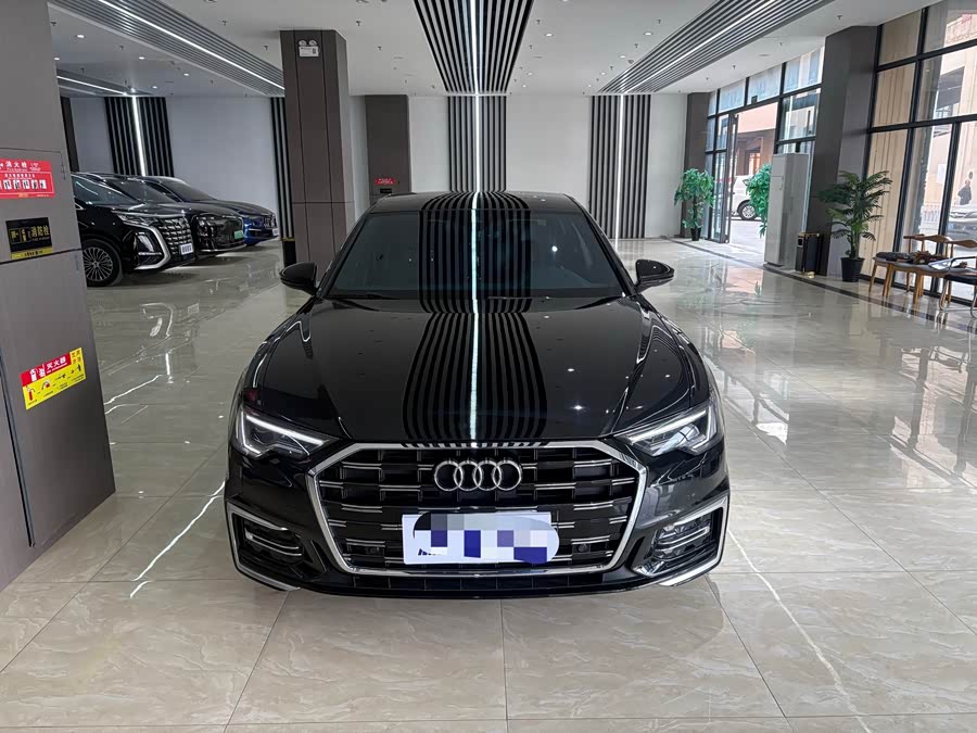 Audi A6L 2022, фото 2