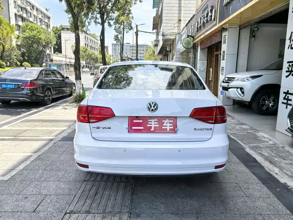 Volkswagen Sagitar
