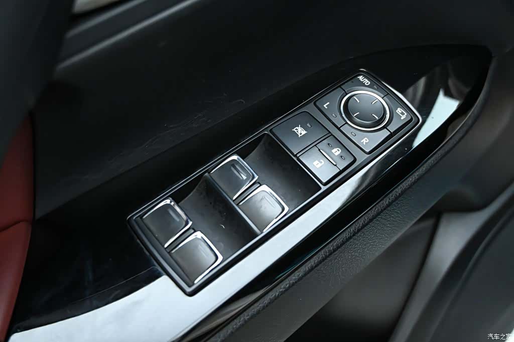 Lexus LX, 2019 17
