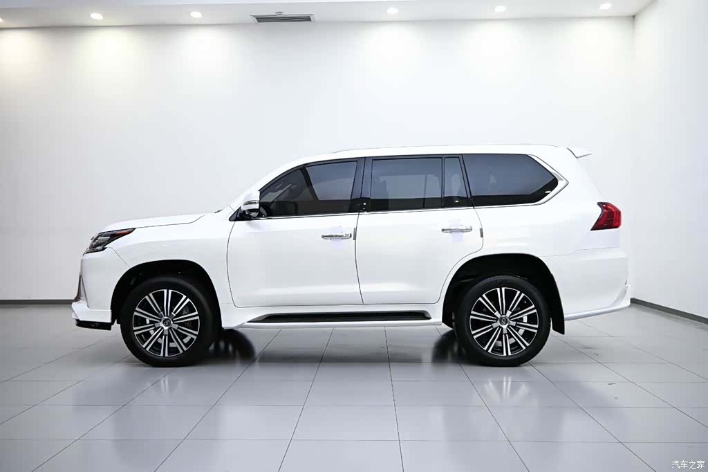 Lexus LX, 2019 6