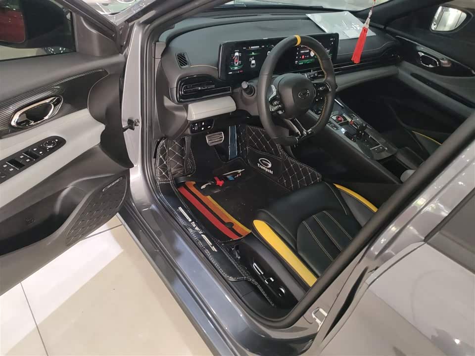 Trumpchi Shadow Leopard