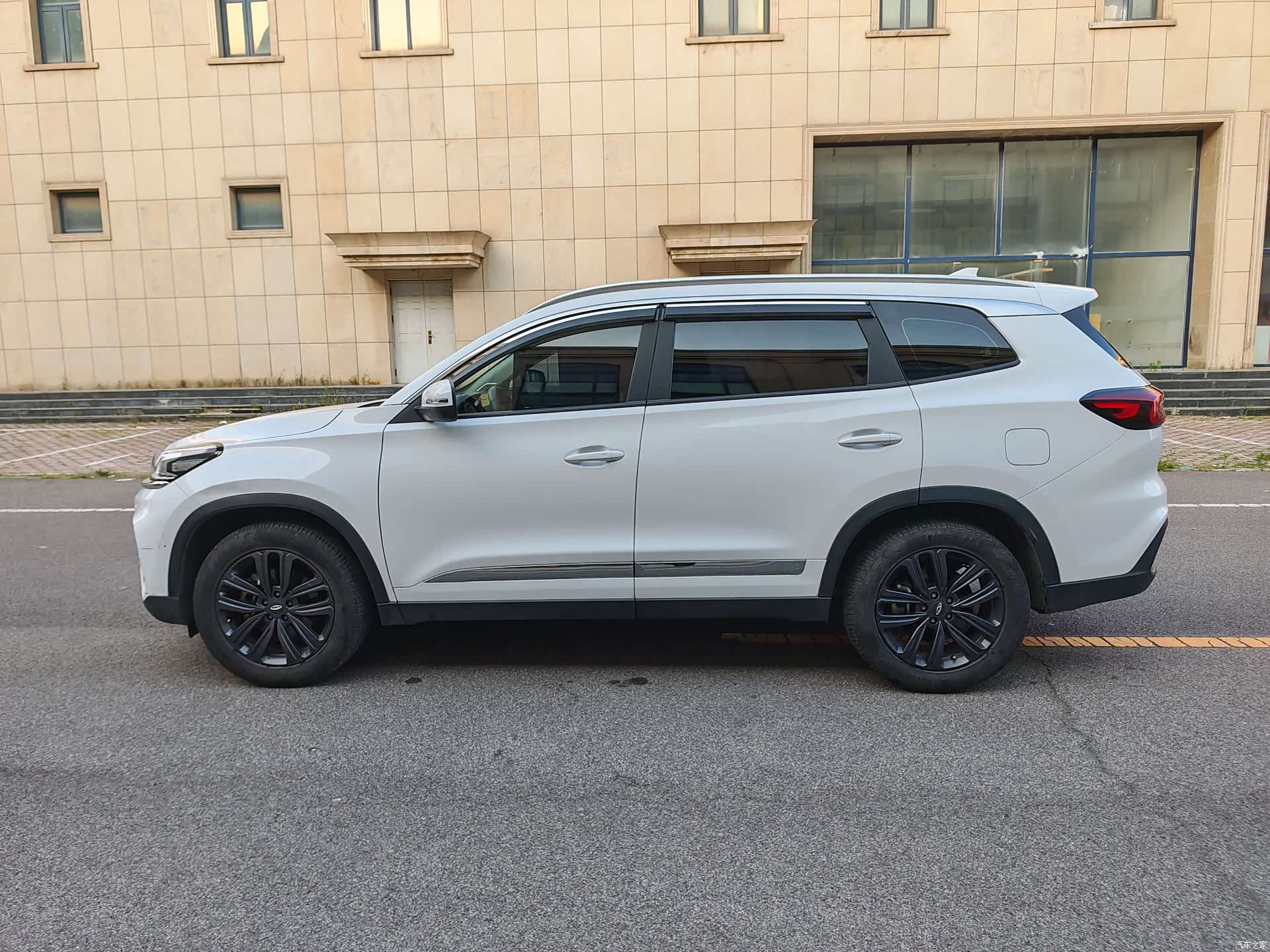 Chery Tiggo 8, 2022 все фото