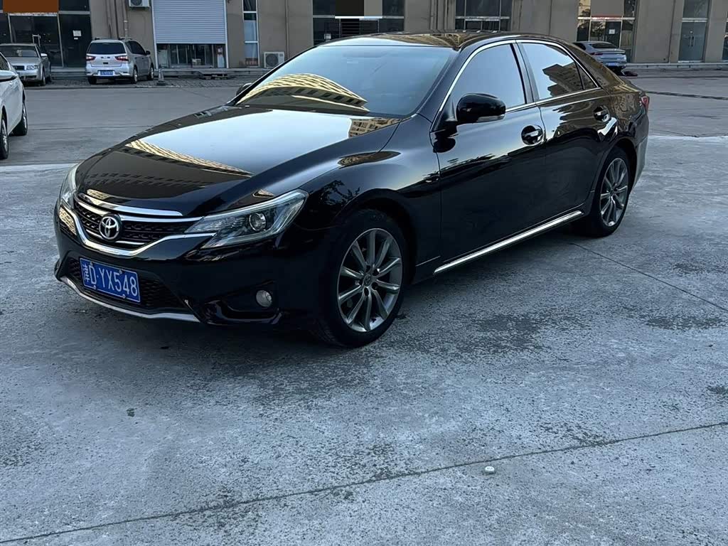 Toyota Reiz