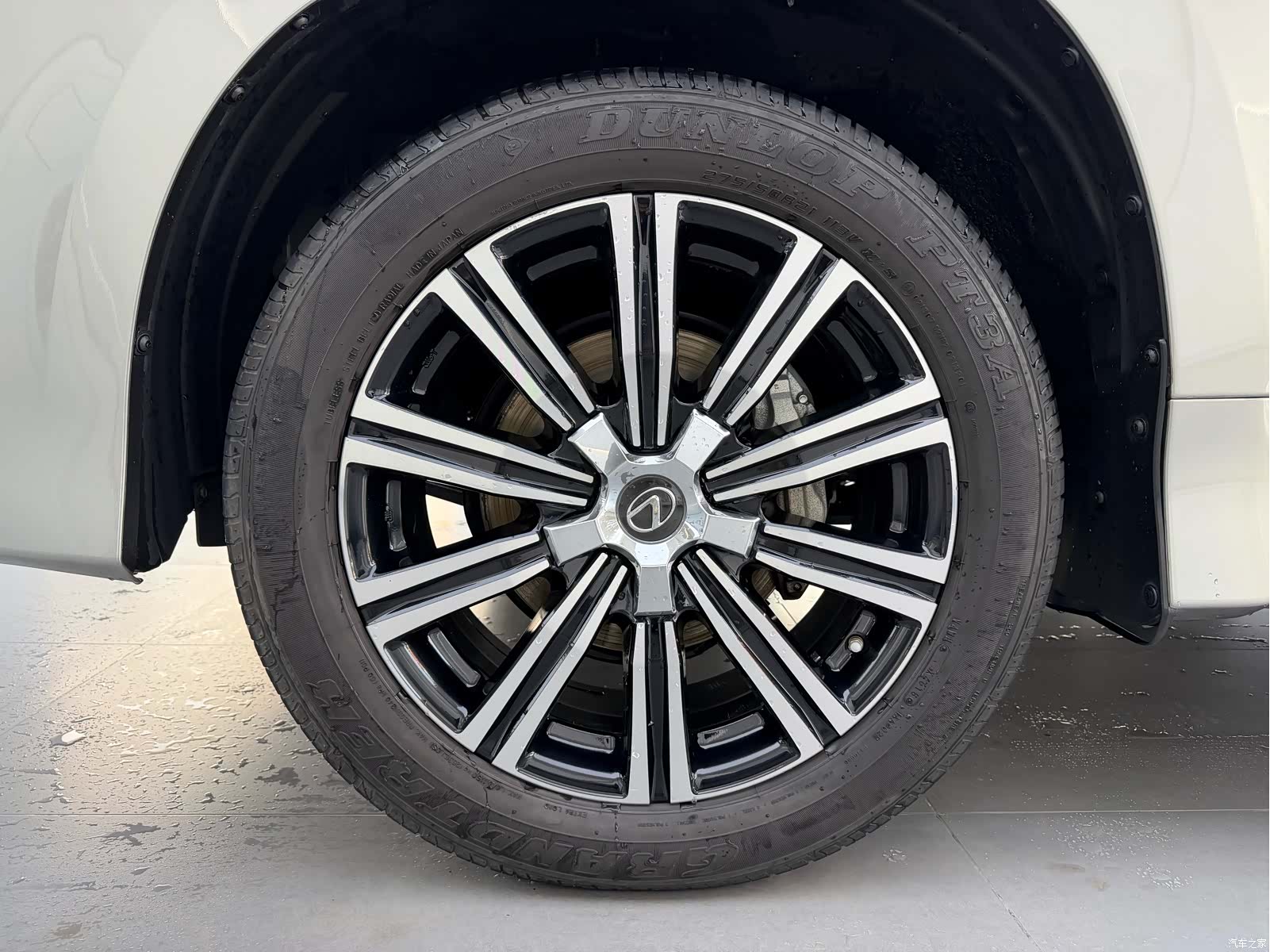 Lexus LX, 2019 24