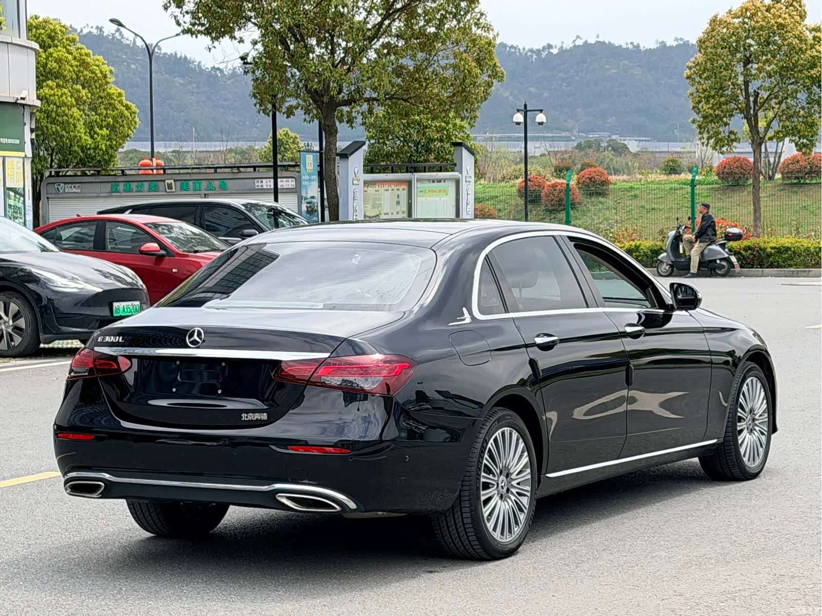 Mercedes-Benz E-Class, 2023 3