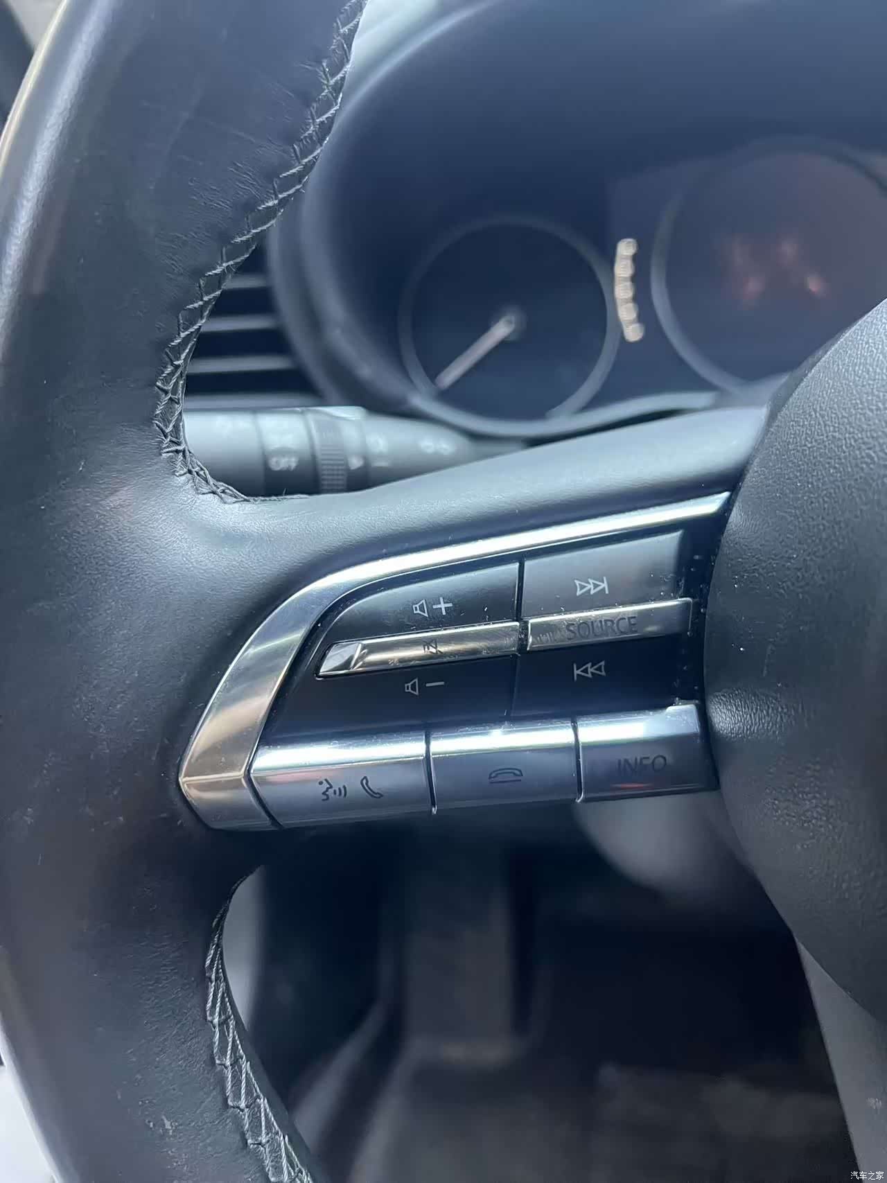 Mazda CX-30, 2022 7