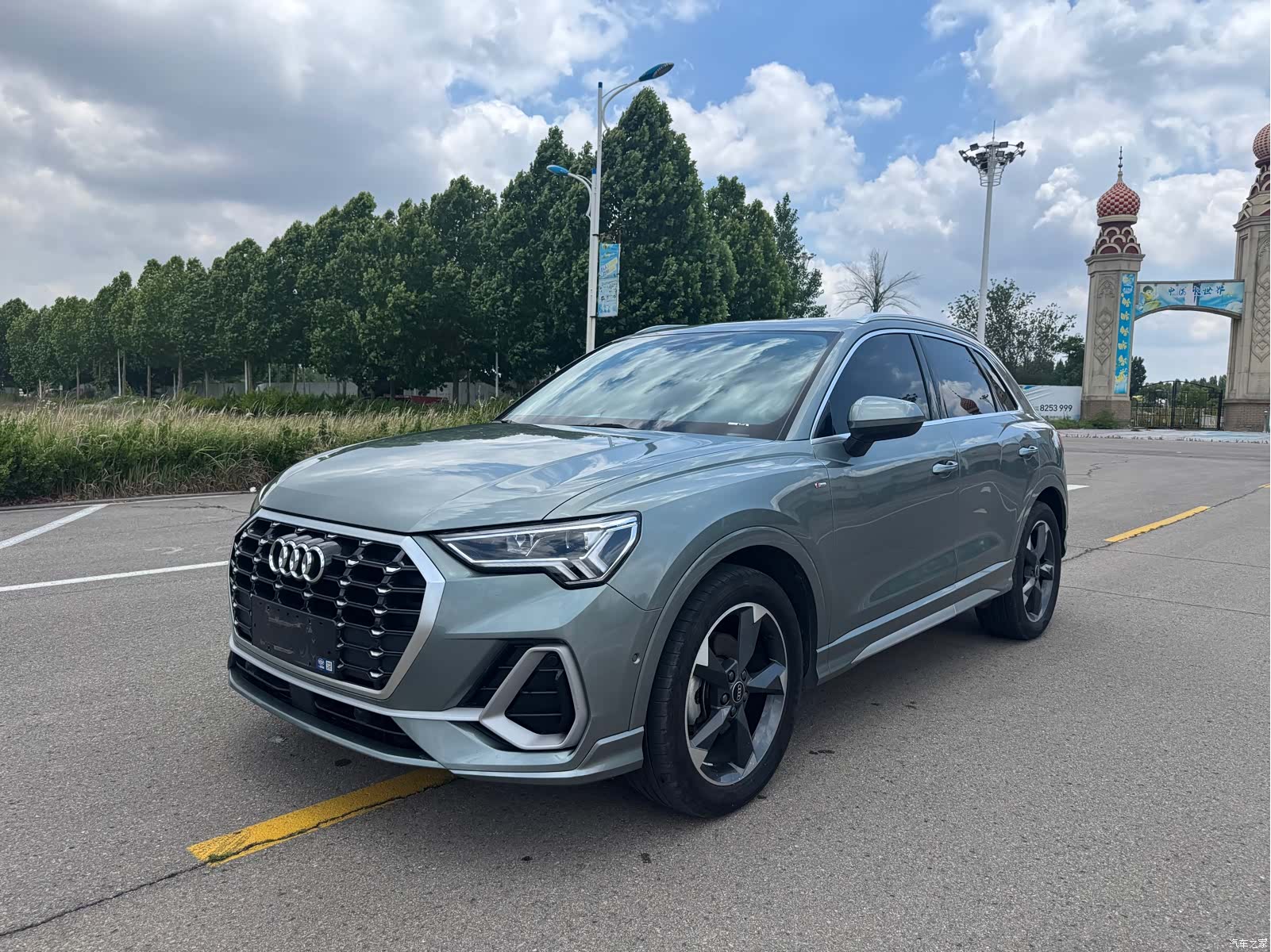 Audi Q3, 2023 1