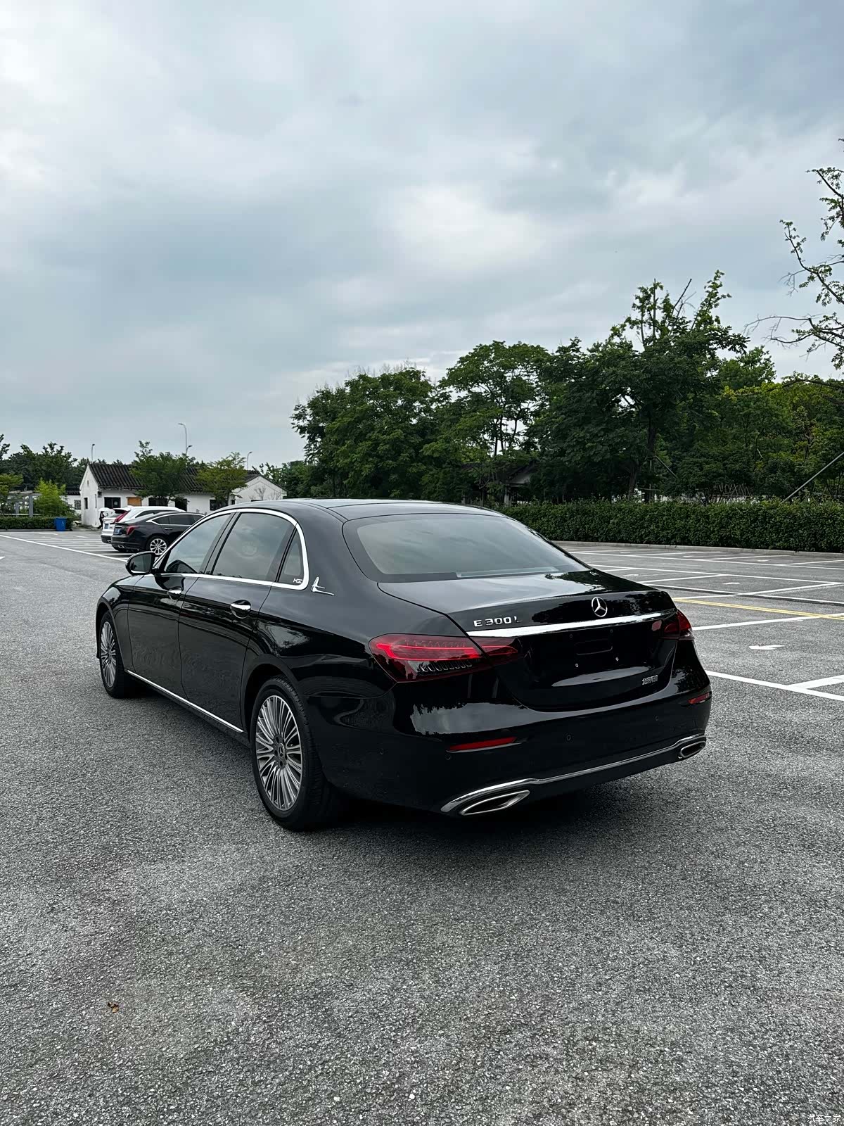 Mercedes-Benz E-Class, 2023 4
