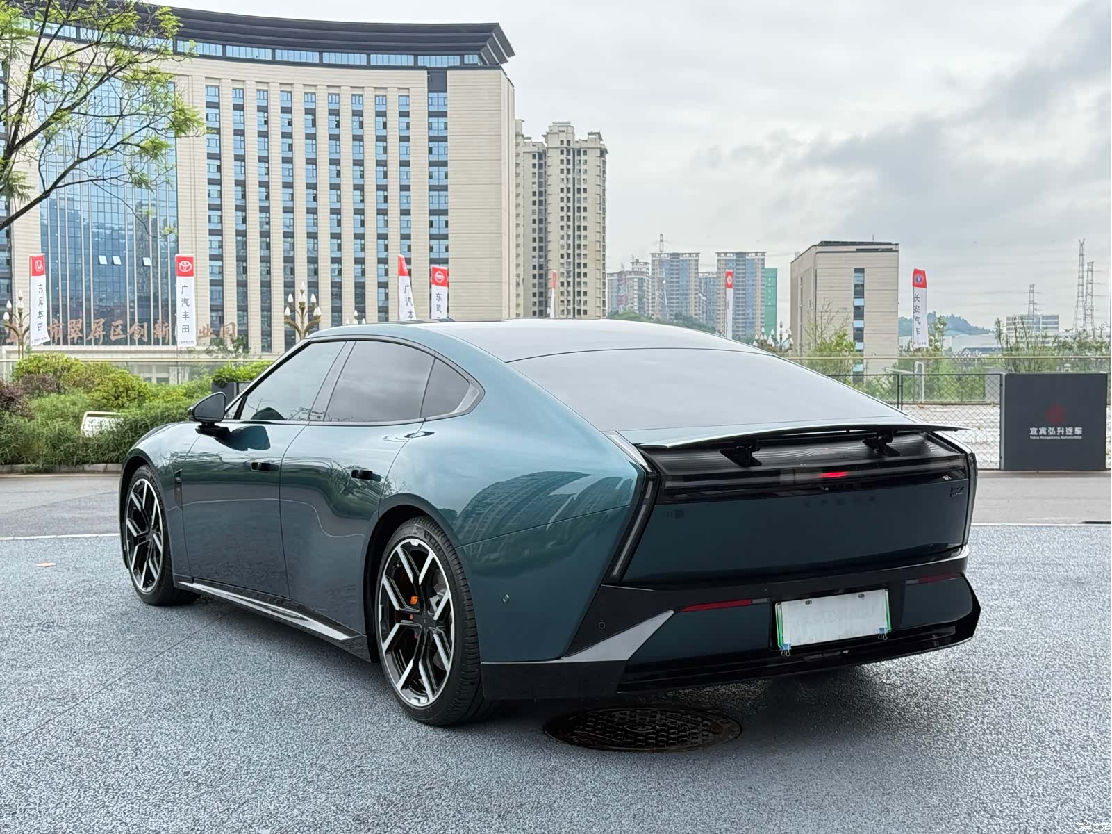 Xpeng P7, 2025 9