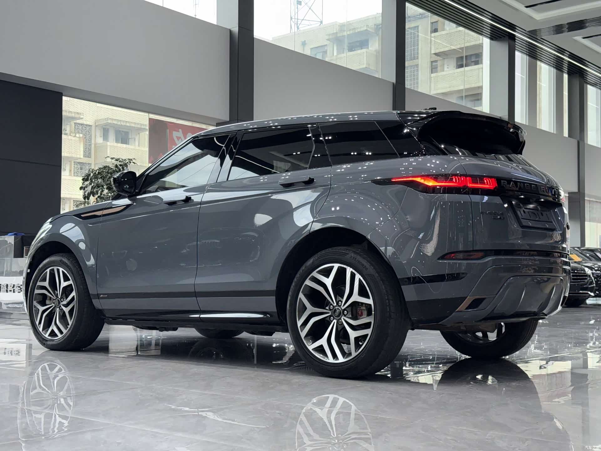 Land Rover Range Rover, 2020 10