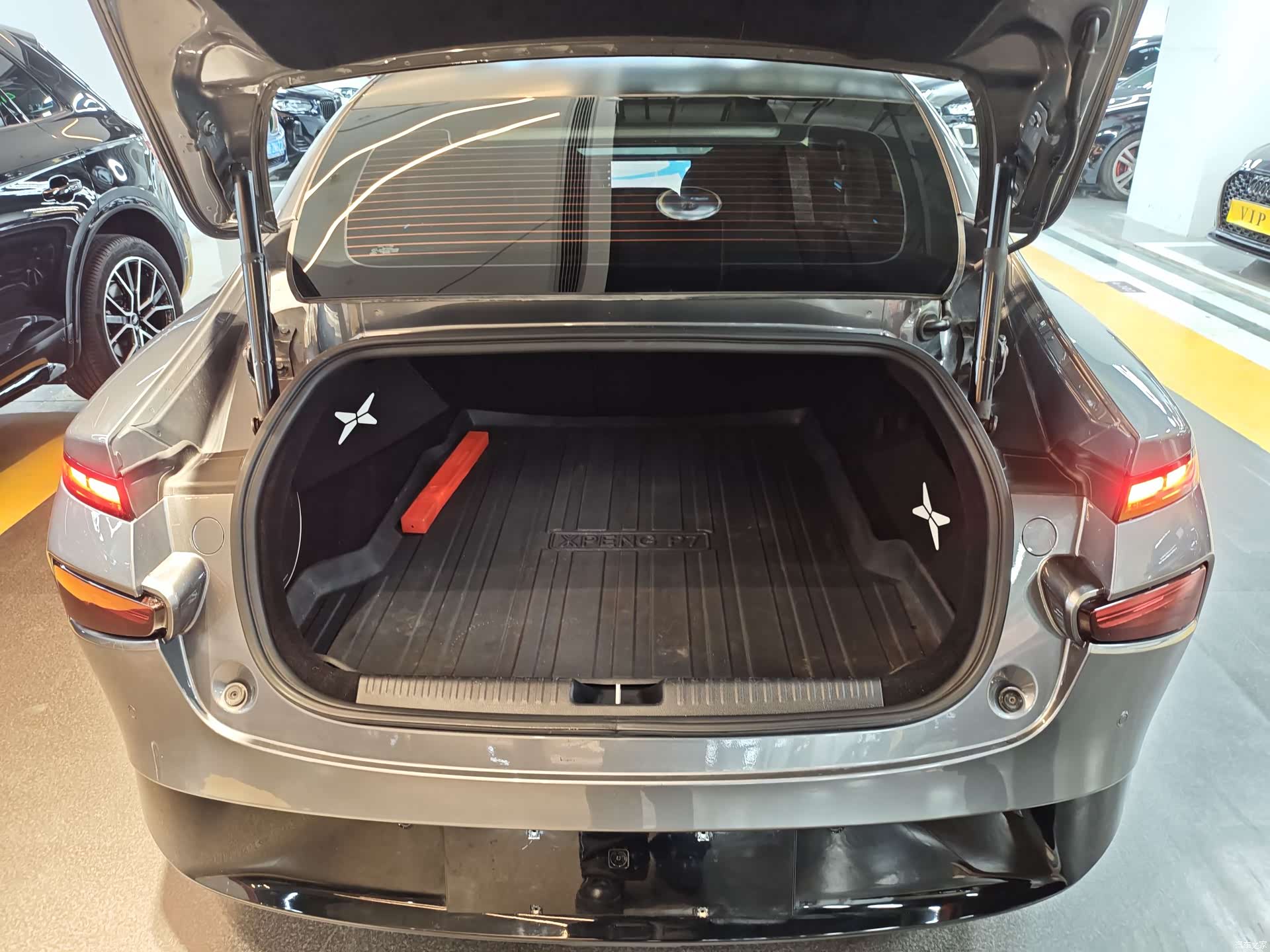 Xpeng P7, 2022 11