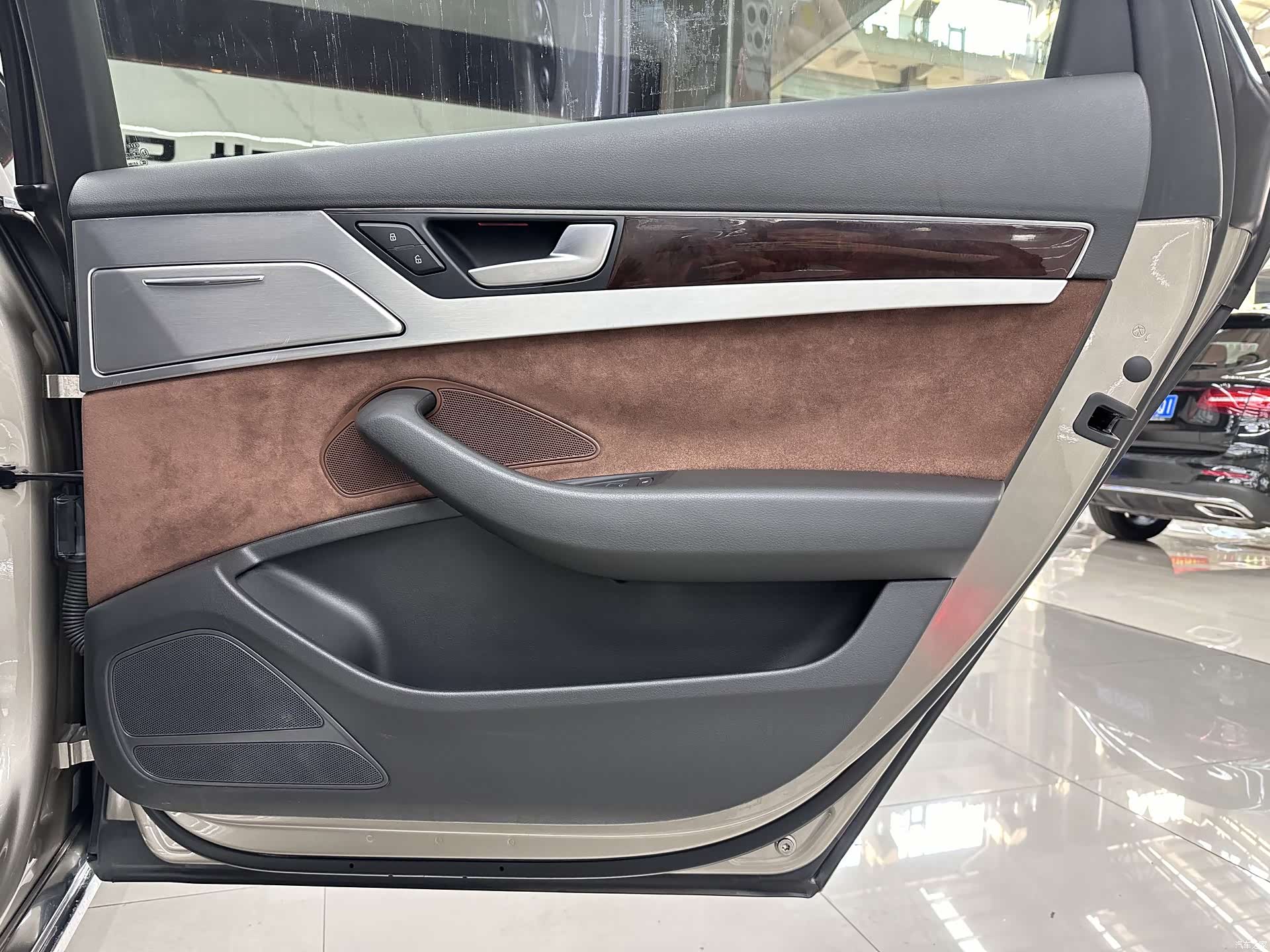Audi A8L, 2013 15
