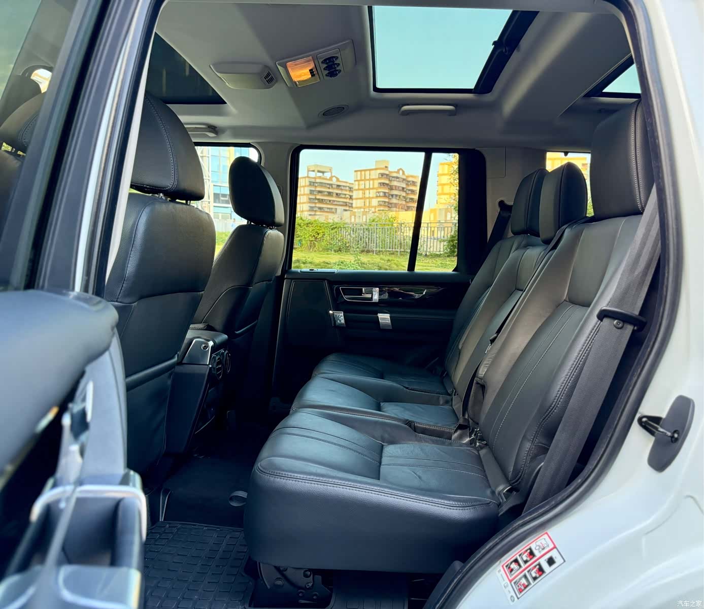 Land Rover Discovery, 2011 8