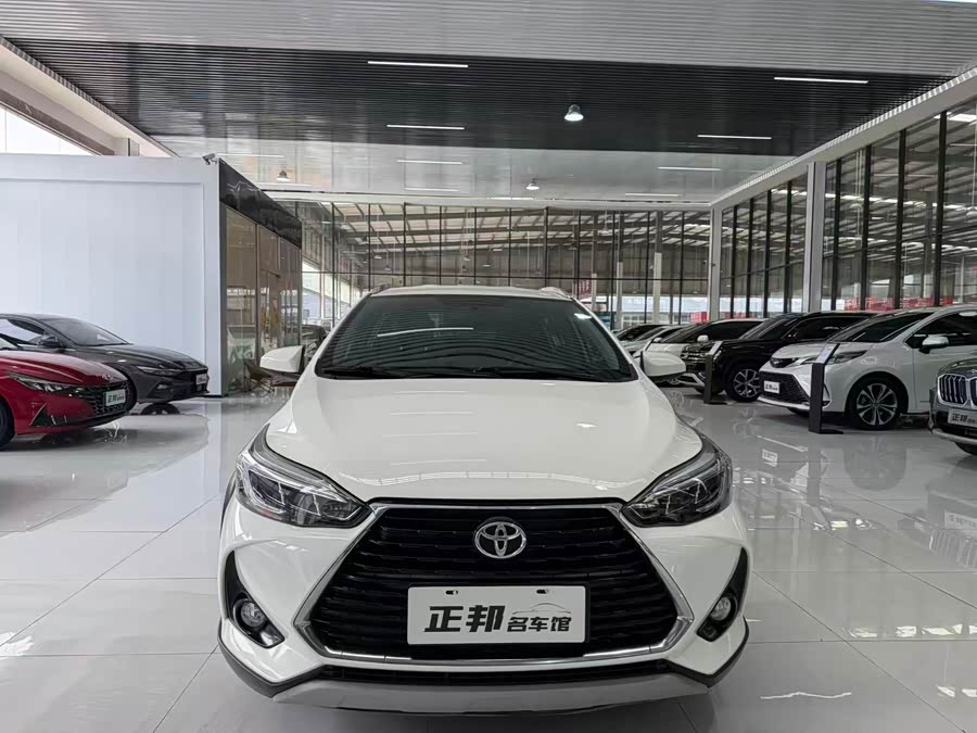 Toyota YARiS L 2022, фото 2