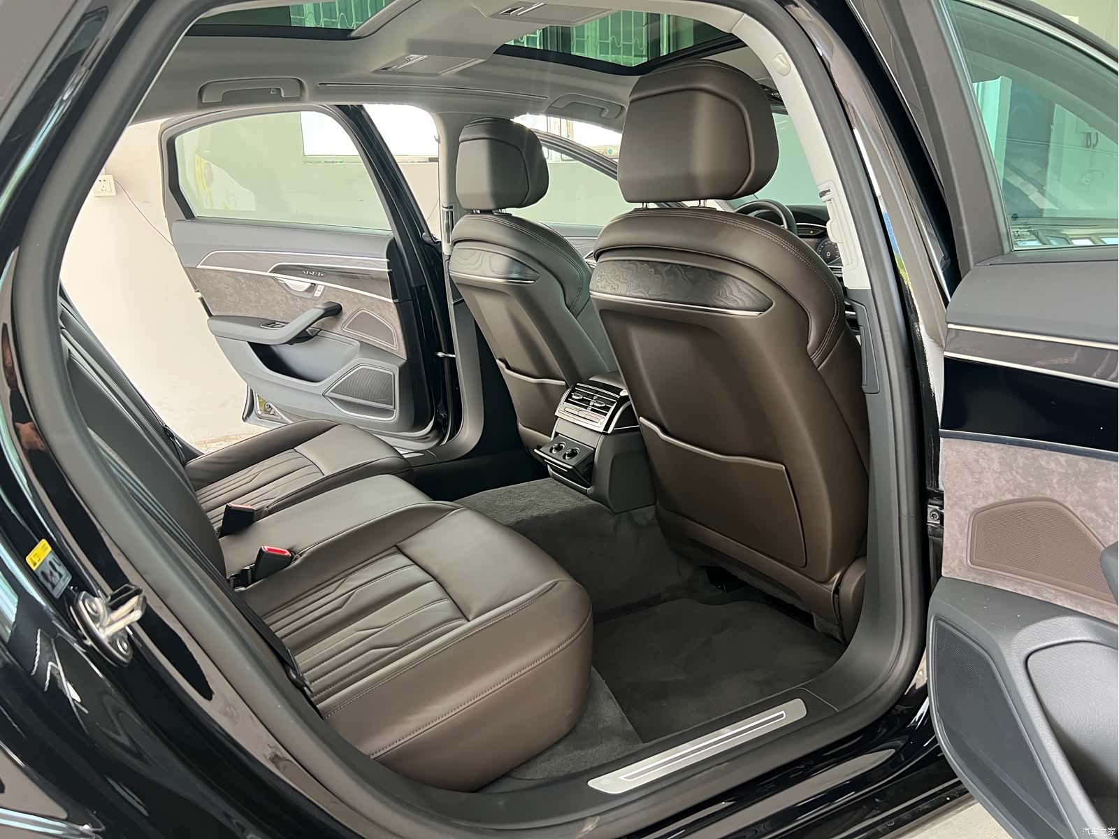 Audi A8L, 2020 25